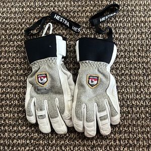 Hestra glove